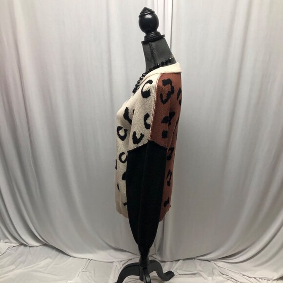 Leopard Slouchy Sweater Womens Size Medium Long Sleeve Casual Oversized NEW - Picture 4 of 10